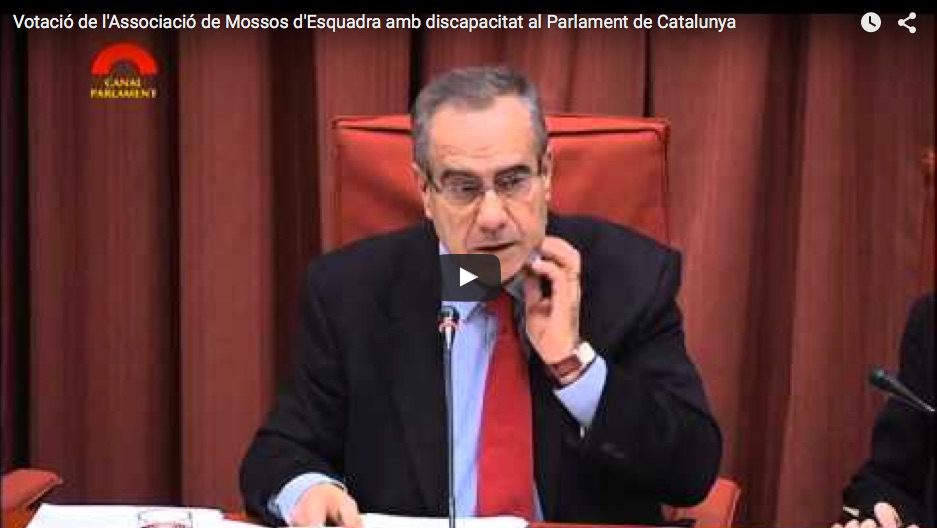 Votació a favor de la compareixença d’AILMED a la Comissió d’Interior del Parlament de Catalunya